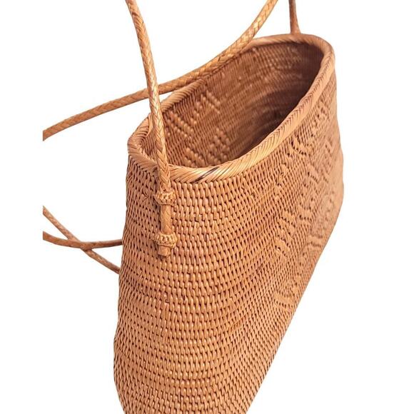 Bali Rattan Shoulder Bag - Picture 7 of 8